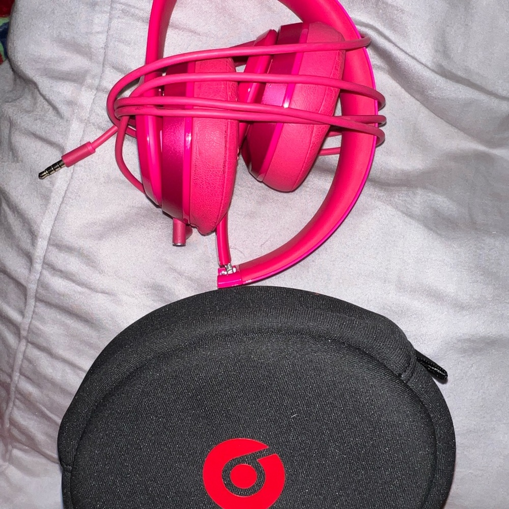 Pink Beats by Dre